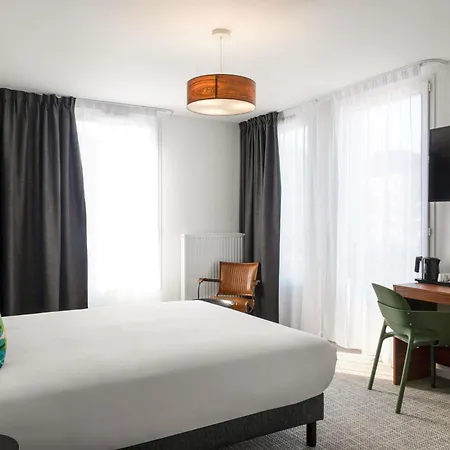 Adagio Access Lille 발뇌브다스크