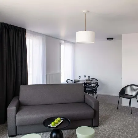 Adagio Access Lille 아파트호텔 발뇌브다스크